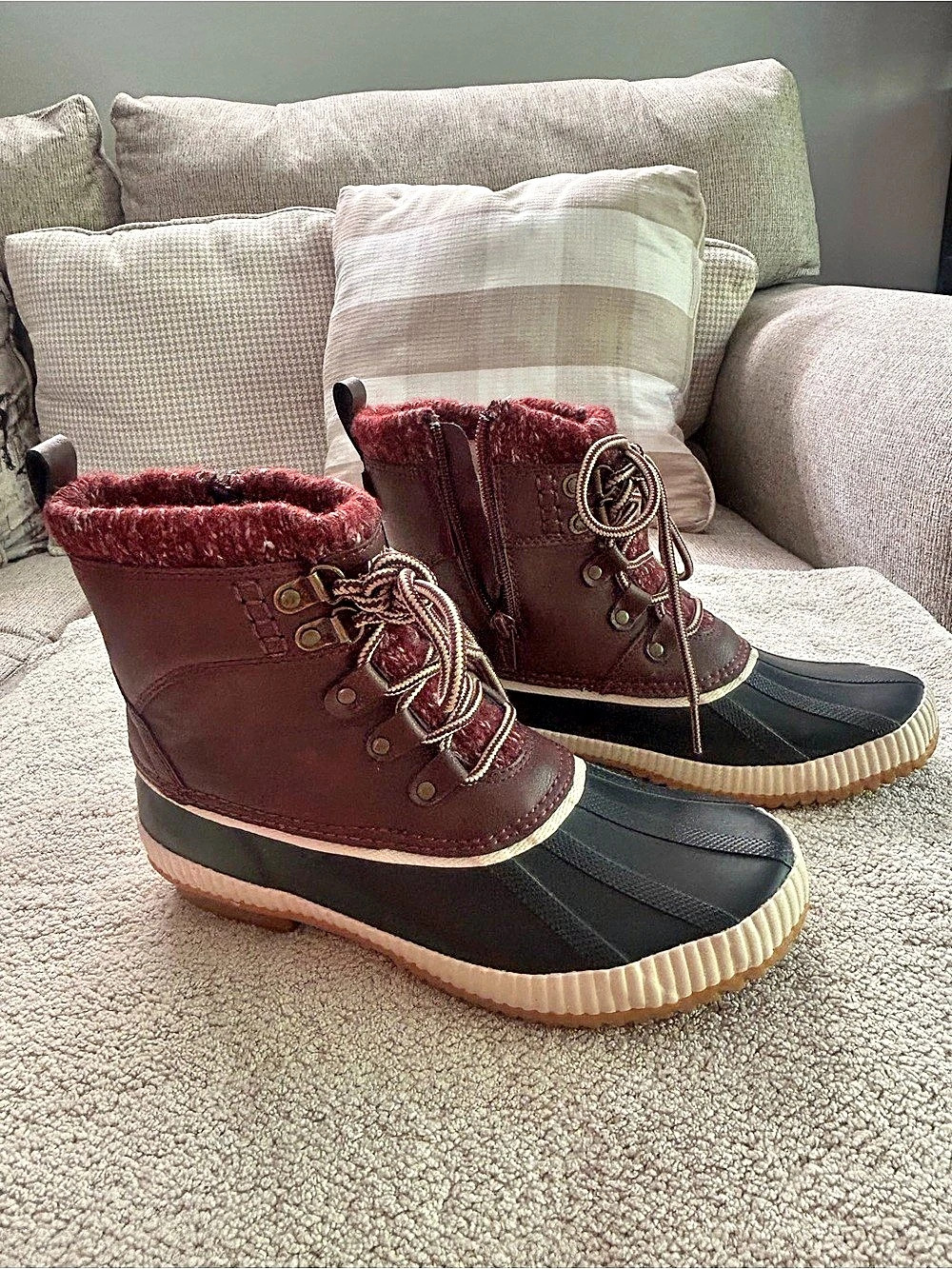 JBU Athena Waterproof Winter Boots Burgundy US 7M Like New